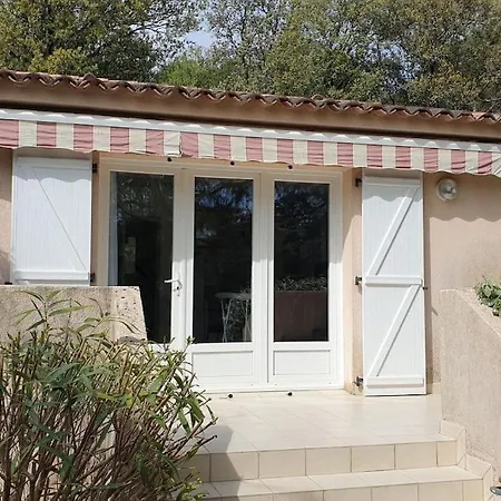 펜션 30 M2 Proche De Porticcio Et D'ajaccio